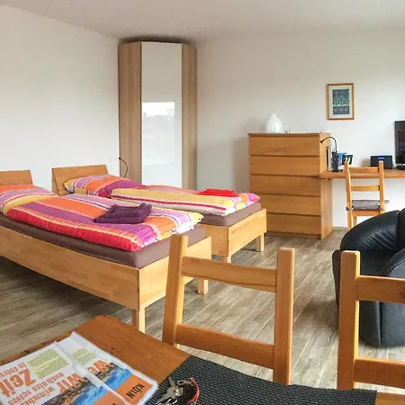 Apartment11 Thueringer Lägenhet Köln